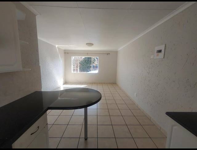 2 BEDROOM PROPERTY TO RENT IN KENLEAF